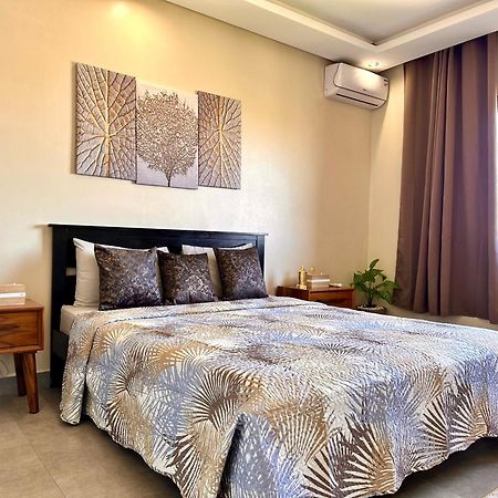Moderne, Lumineux & Spacieux Avec Balcon -Central -Wifi-Smart Tv-Clim مراكش المظهر الخارجي الصورة